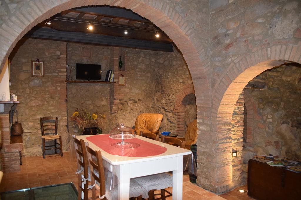 Apartment Casa Antica Chianni Exteriér fotografie